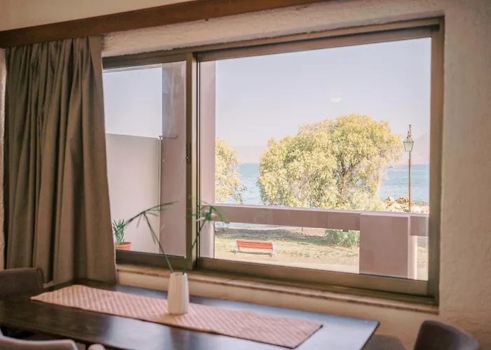 Laplayasuites 1st Feriehus Perigialion